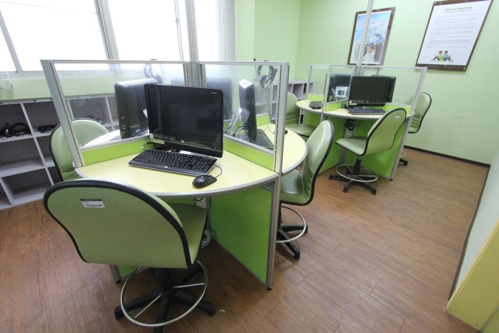 Multi-Media Computer Lab